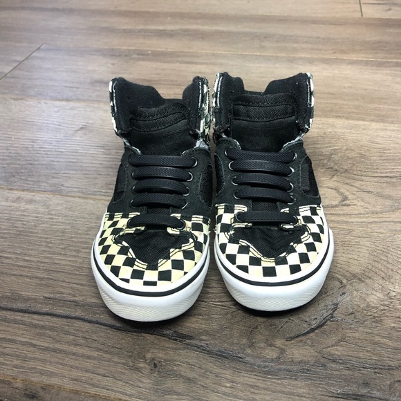 ~SOLD~ Vans Slip On Sneakers - Picture 3 of 8